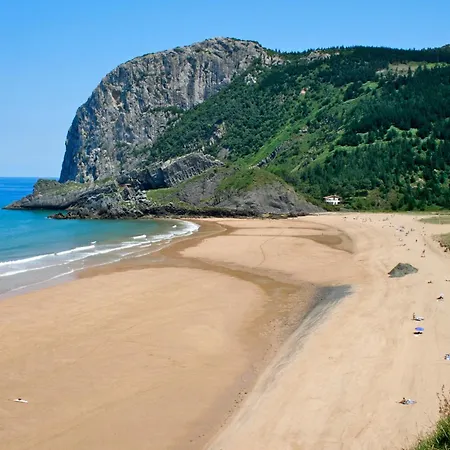 アパート Gernika Suite ゲルニカ・イ・ルノ