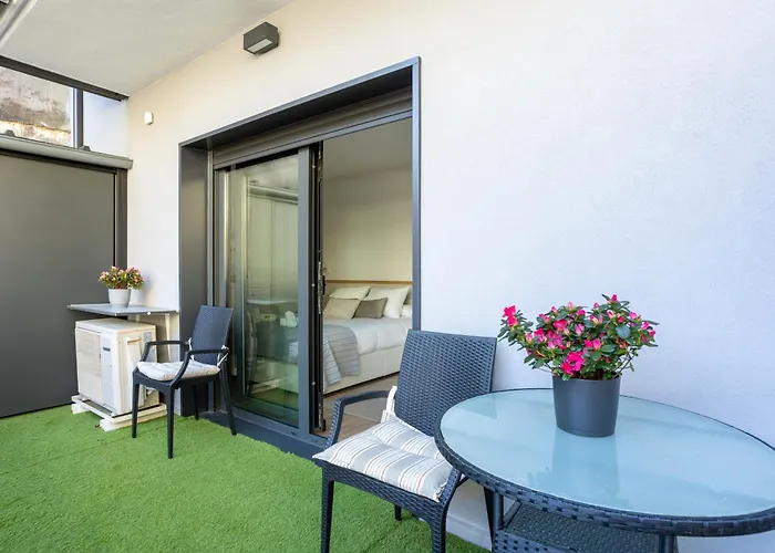 Apartament Gernika Suite *