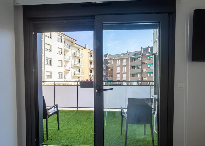 Apartament Gernika Suite *
